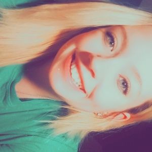 Meet your Posher, Mackenzie